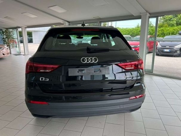 Audi Q3 35 TDI S tronic Business 110 kW image number 3