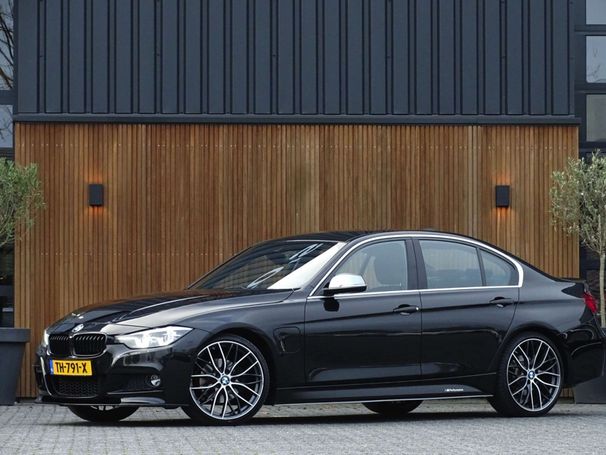 BMW 330 e M Sport 185 kW image number 1