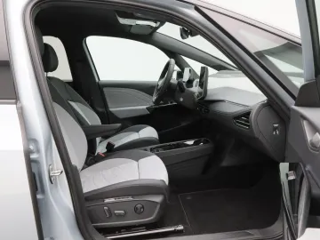 Car image 35