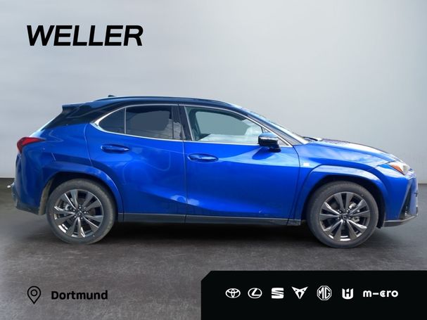 Lexus UX 300h F Sport E-FOUR 146 kW image number 3