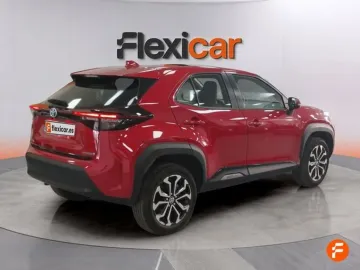 Car image 4