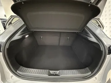 Car image 49