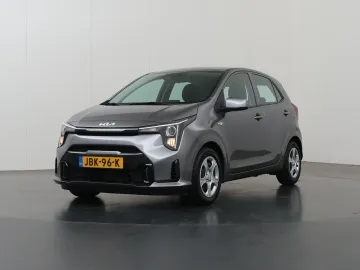 Car image 36