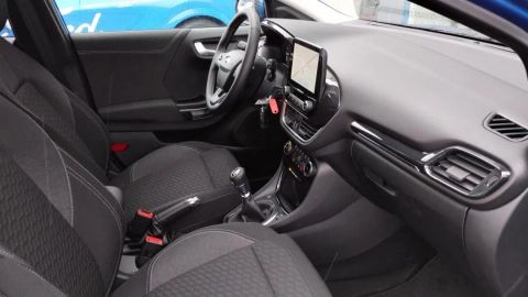 Car image 21