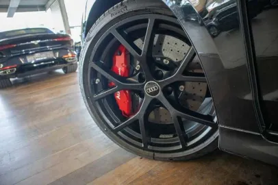 Car image 28