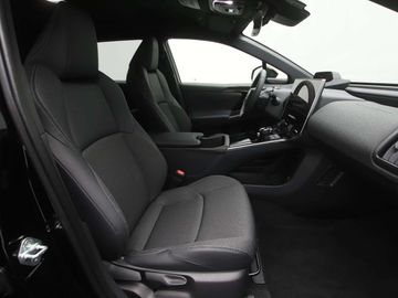 Car image 24