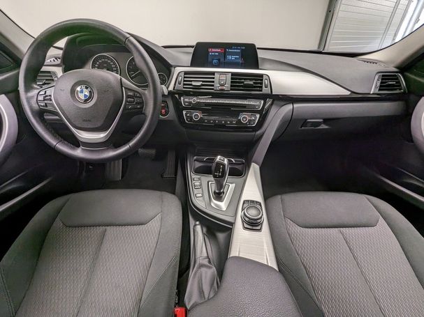 BMW 320i Touring 135 kW image number 7