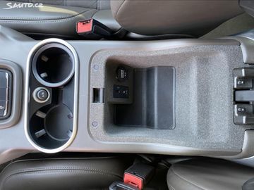 Car image 36