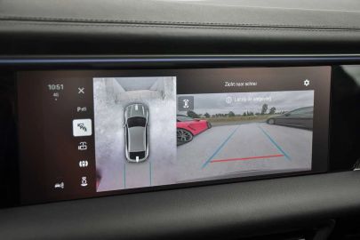 Car image 29