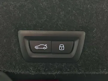 Car image 39