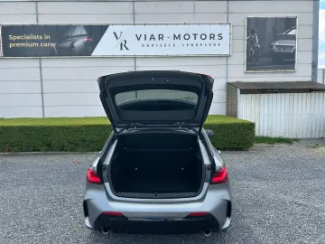 Car image 29