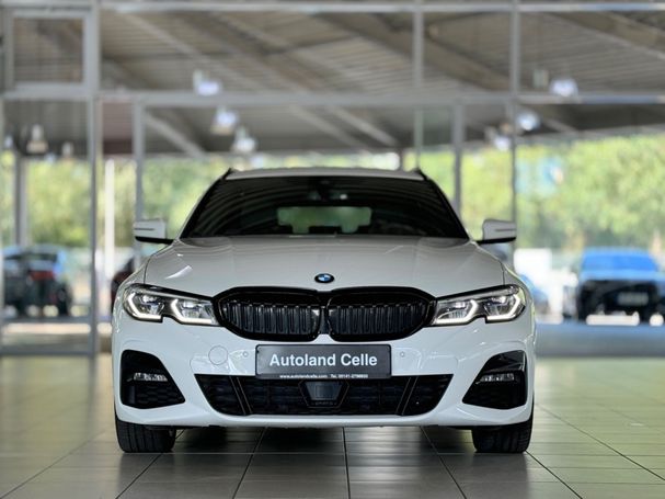 BMW 330 Touring e M Sport 215 kW image number 3