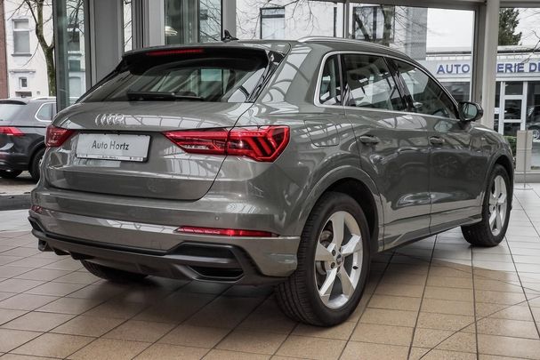 Audi Q3 35 TFSI S-line 110 kW image number 3