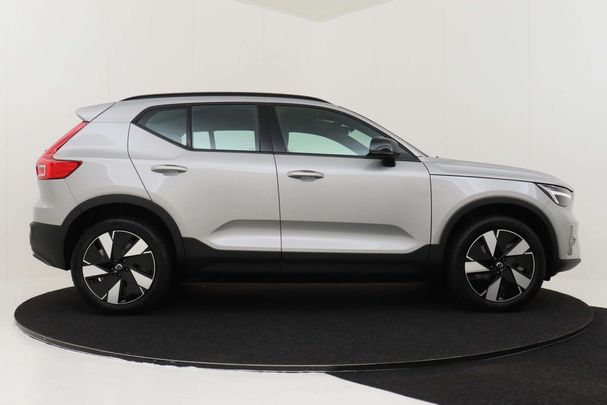 Volvo XC40 Single Motor Essential 175 kW image number 18