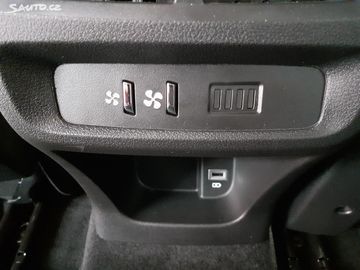 Car image 33