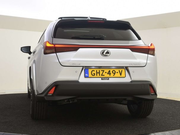 Lexus UX 250h 135 kW image number 14