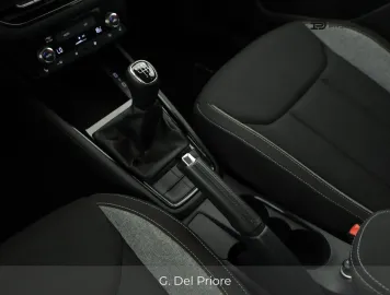 Car image 26