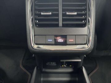 Car image 36