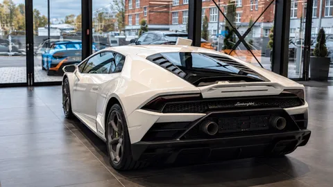 Car image 30