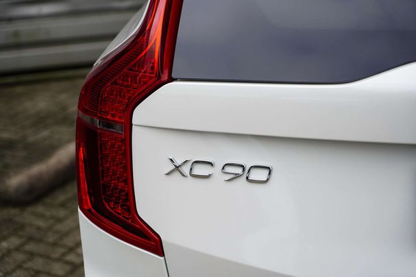 Volvo XC90 T8 Recharge AWD 335 kW image number 8