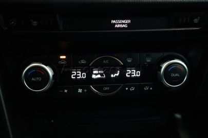 Car image 35