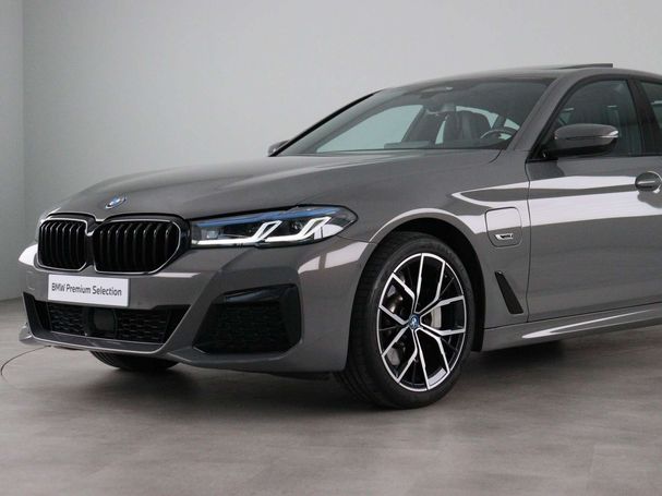 BMW 530 e 215 kW image number 21