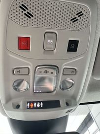 Car image 36