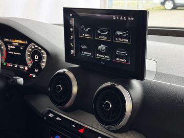 Car image 37