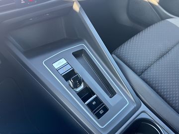 Car image 27