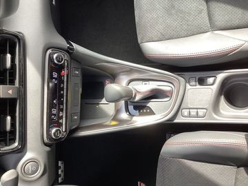 Car image 12