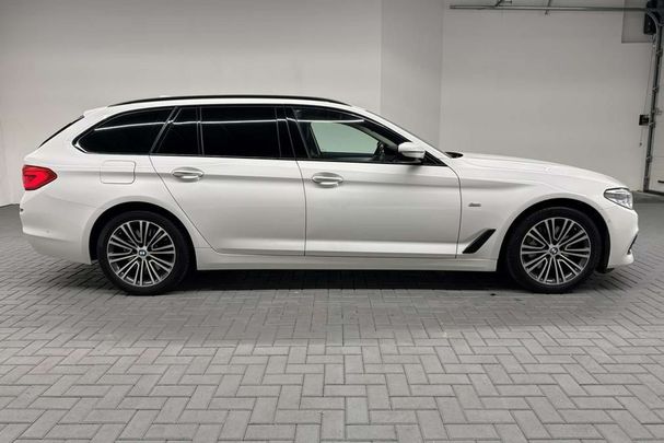 BMW 530d Touring 195 kW image number 9