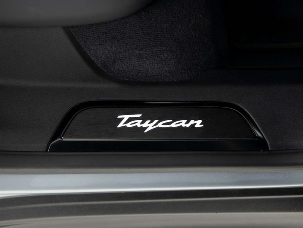 Porsche Taycan Turbo S 560 kW image number 21