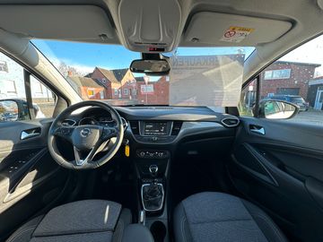 Car image 24