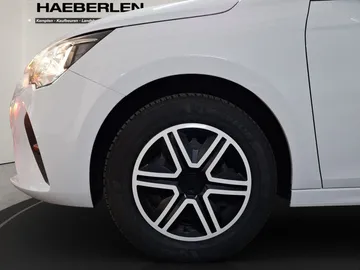 Car image 20