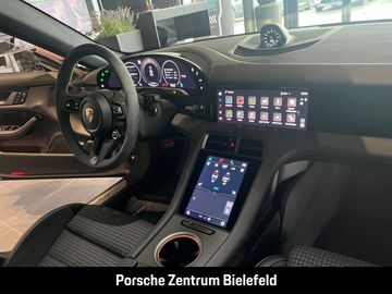 Car image 34