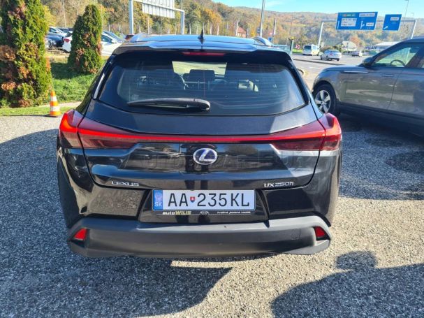 Lexus UX 250h 135 kW image number 5