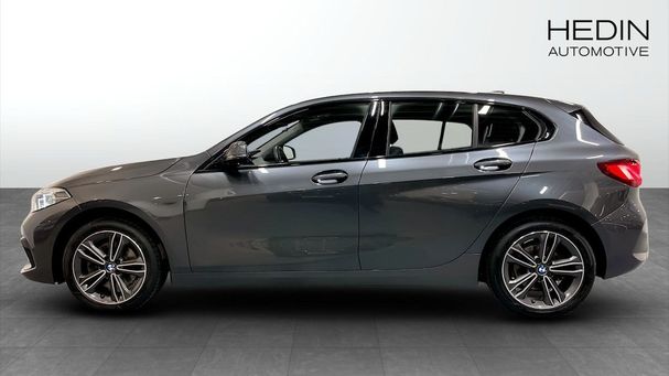 BMW 118i 100 kW image number 6