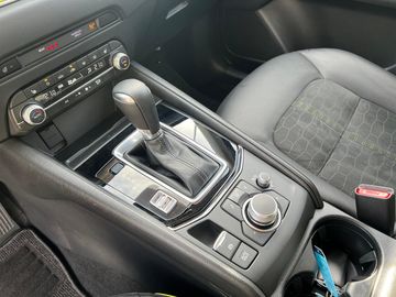 Car image 23