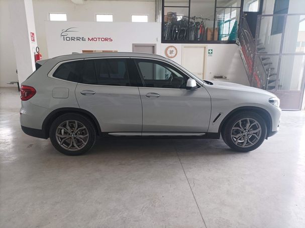 BMW X3 xDrive20d xLine 140 kW image number 7