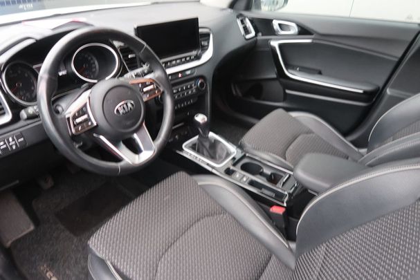 Kia XCeed 1.5 T-GDI 118 kW image number 4