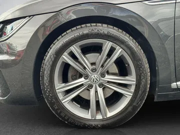 Car image 39