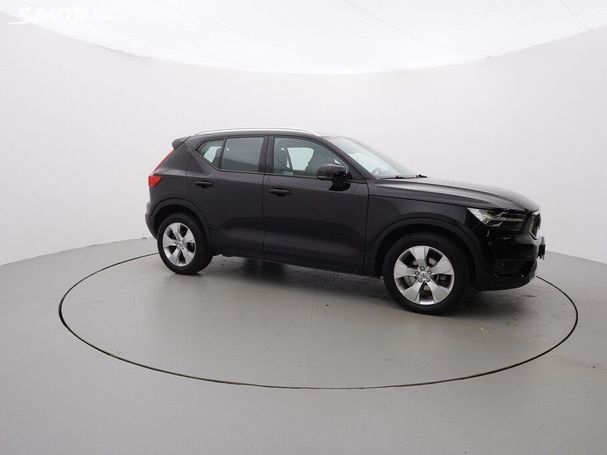 Volvo XC40 Momentum 120 kW image number 7