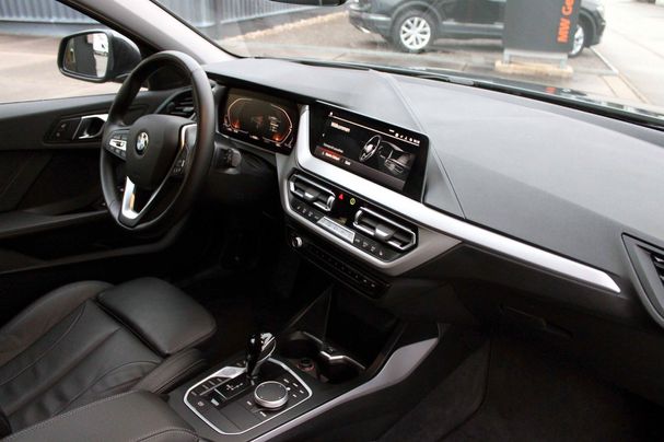 BMW 118i Advantage 100 kW image number 22