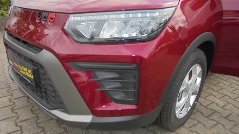 Car image 25