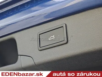 Car image 46