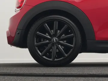 Car image 49