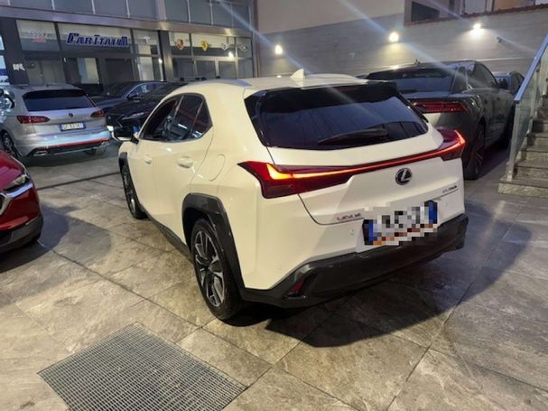 Lexus UX 250h 135 kW image number 6