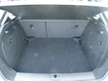 Car image 31