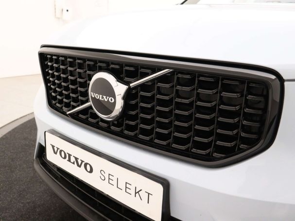 Volvo XC40 B4 Plus Dark 145 kW image number 7