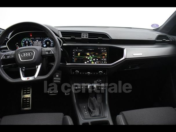 Audi Q3 1.4 TFSIe S tronic S-line 180 kW image number 7